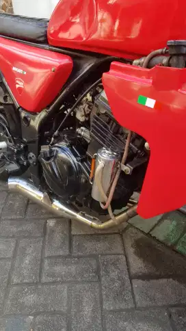 KAWASAKI NINJA 250 CC 2011 ( custom )