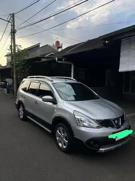 NISSAN GRAND LIVINA XGEAR (2013)