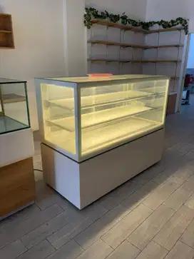 showcase kulkas GEA MM750V