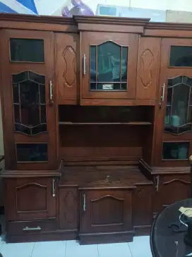 Jual murah bu cepat, bufet pajangan jati.