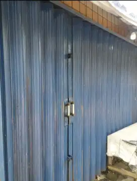 folding gate rolling door