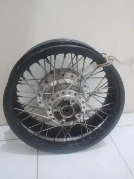 Di jual velg vario 125 ring 14 jari²