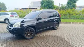 Nissan X-Trail 2009 Bensin