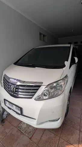 Toyota Alphard Vellfire (2011)
