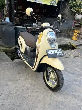 HONDA SCOOPY ESP ISS 2016 PAJAK HIDUP PANJANG