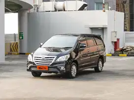 Innova V 2.0 AT Hitam 2014