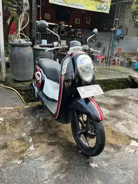 HONDA SCOOPY ESP ISS 2017