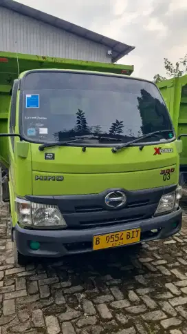 Hino dutro super X dump truk 2023
