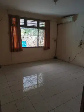 Disewa Rumah 120 M2 di Muara Karang Jakarta Utara