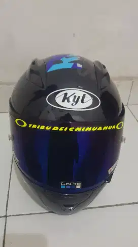 helm kyt bekas seperti baru
