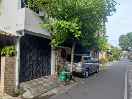 Rumah di Ring 1 kampus UMS solo