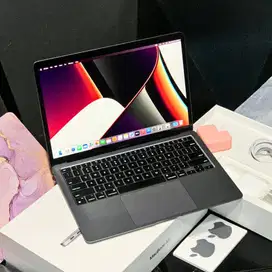 BH 94% MACBOOK AIR M1 8GB/256GB EX IBOX