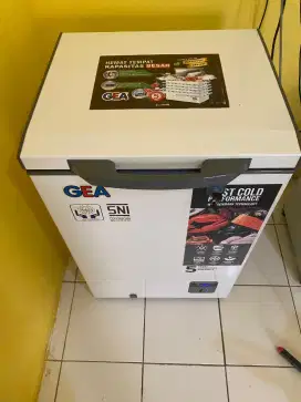 JUAL CEPAT FREEZER GEA