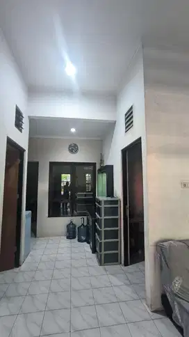 Dijual rumah luas 144m2 di Simprug diporis lokasi strategis harga nego