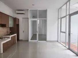 Disewakan Rumah Alicante Selangkah ke Sport Club Gading Serpong