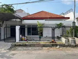 Rumah Dharmahusada Indah Utara Disewakan