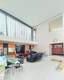Rumah Mewah 2 Lantai Siap Huni Dekat Simpang Lima di Seroja Semarang