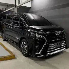 (CASH) Toyota Voxy 2019