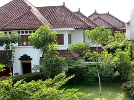 DIJUAL RUMAH DI JL.KINTAMANI, CIPUTAT TIMUR LT.400m2 HARGA NEGO