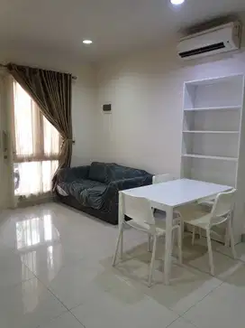 Disewakan Rumah Cantik Full Furnish di Gading Serpong Siap Huni