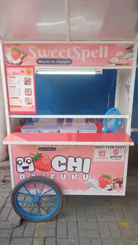 Gerobak jualan besi