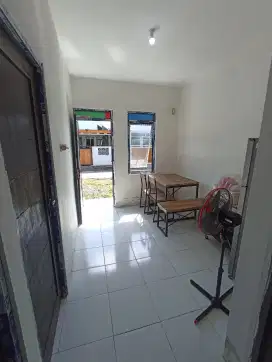 Dijual Rumah Pinggir Bypass - Isi