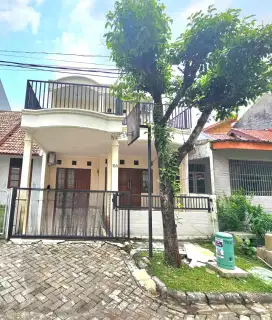 Rumah 2 Lantai Siap Huni dan Bangunan Baru di Kemang Pratama Bekasi