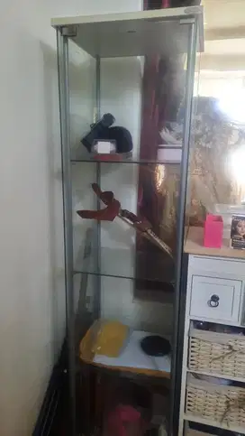 Etalase pajangan tinggi