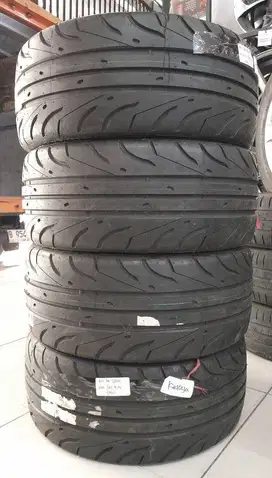 Ban Accelera R17