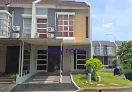 Disewakan Rumah 2 lantai siap huni Cluster La monte Hook hadap Timur