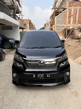 Toyota Vellfire 2012