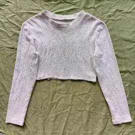 Preloved Baju Crop Lengan Panjang Wanita