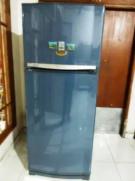 Kulkas Sharp 2 pintu