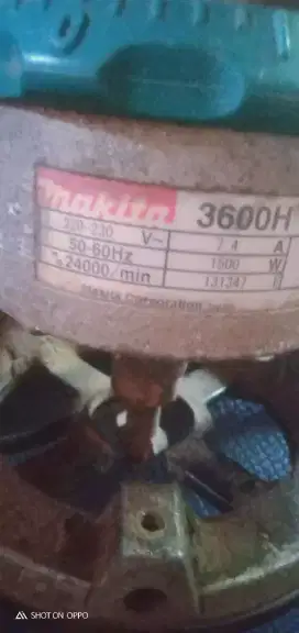 Mesin Router makita