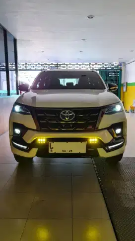 Toyota Fortuner GR Sport 2.8 Diesel A/T 2022
