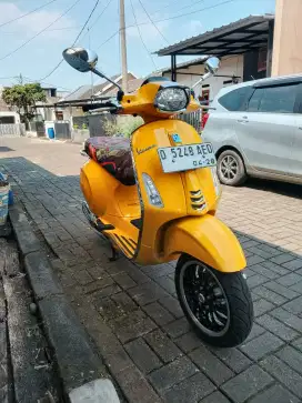 Vespa sprint thn 2023 km 3rb