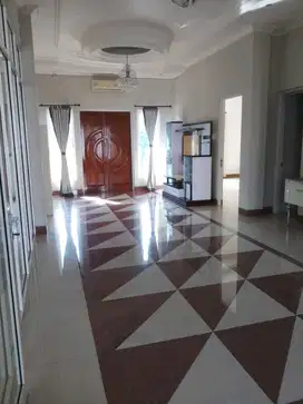 RUMAH MANYAR REJO SURABAYA KAWASAN STRATEGIS NYAMAN RON.A2413