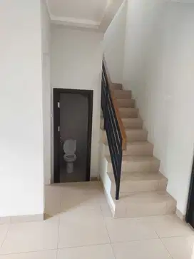 Rumah 2 Lt Brand New di Cluster Regia Residance Summarecon Bekasi