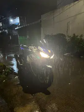 Yamaha R25 2015