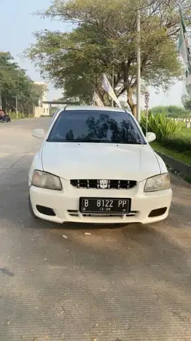 NYUNDAI VERNA ISTIMEWA