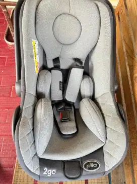 BABY CAR SEAT (SECOND)