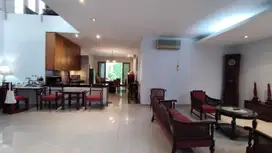Dijual Rumah Lokasi di Jl. Taman Ade Irma Suryani Semarang