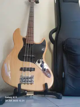 ELECTRIC Bass sire marcus miller
