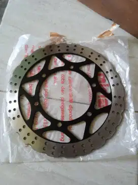 Piiringan cakram depan ninja