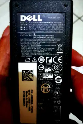 Adaptor dell 19,5V 3,33 A DC : 7.4*5.0 MM