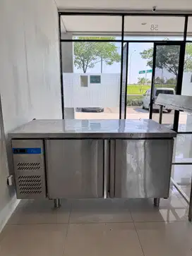 UNDERCOUNTER FREEZER STAINLESS 2 DOOR