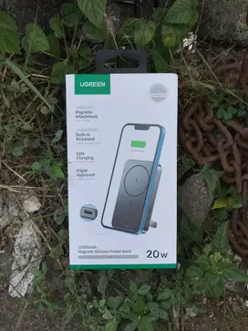 UGREEN Magnetic Wireless Power Bank 10000mAh - 15086