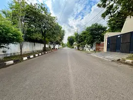 DI jual rumah tua murah di Pulo Mas Jakarta Timur