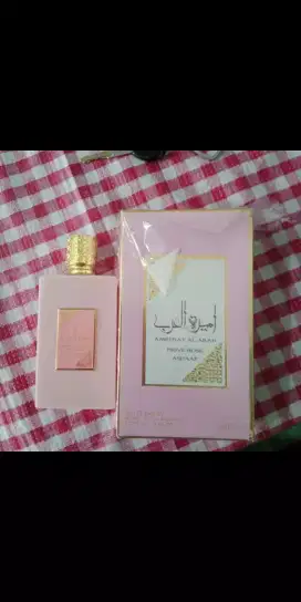 Parfum wanita harumm