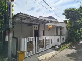 Posisi strategis dpn mall AEON citra . Langsung pemilik